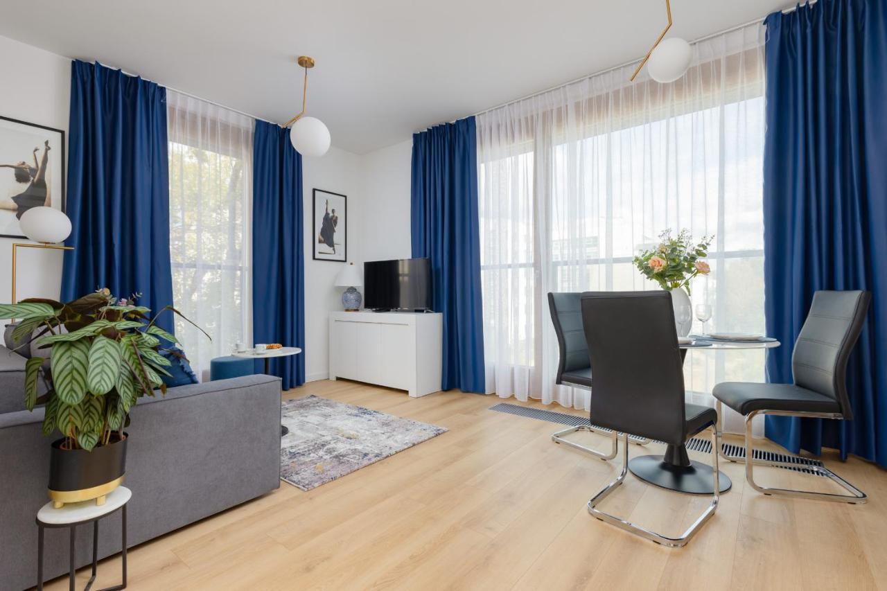 Warszawa Srodmiescie Bonifraterska Apartments By Noclegi Renters Exteriér fotografie